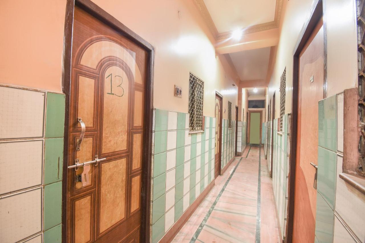 Spot On 70605 Taj Guest House Kalkutta Exterior foto